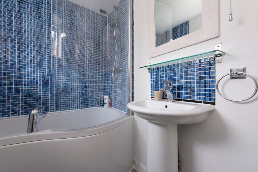 Lovely 2-Bed 15 Minutes To Central 伦敦 外观 照片