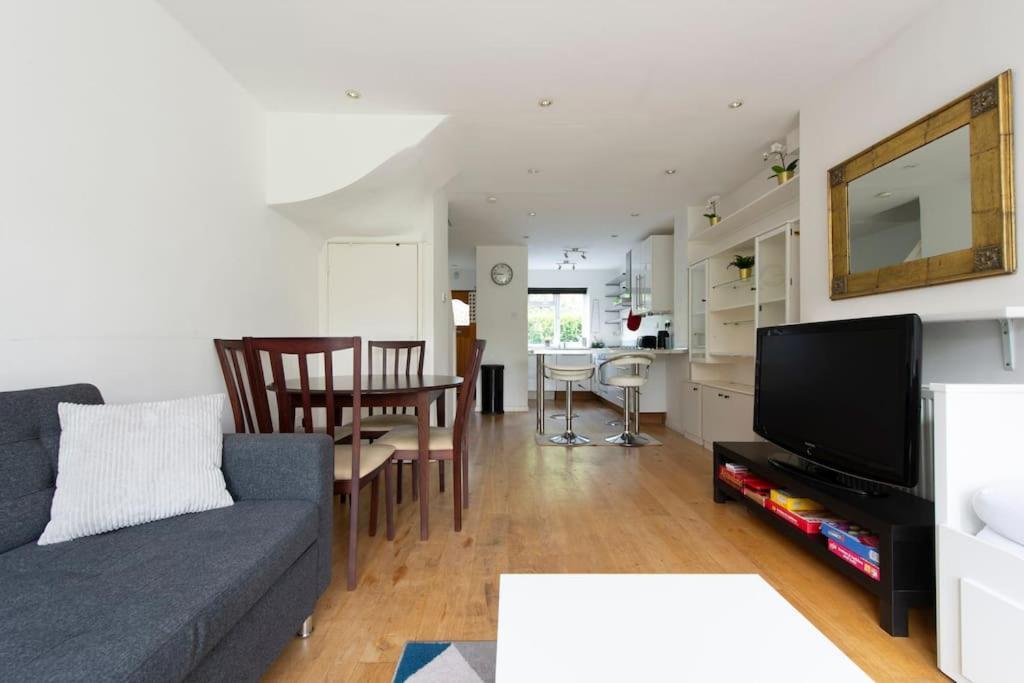 Lovely 2-Bed 15 Minutes To Central 伦敦 外观 照片