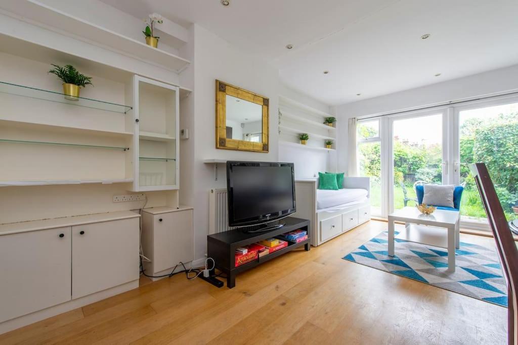 Lovely 2-Bed 15 Minutes To Central 伦敦 外观 照片